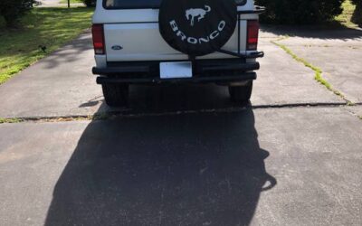 Ford Bronco ll  1989 silver