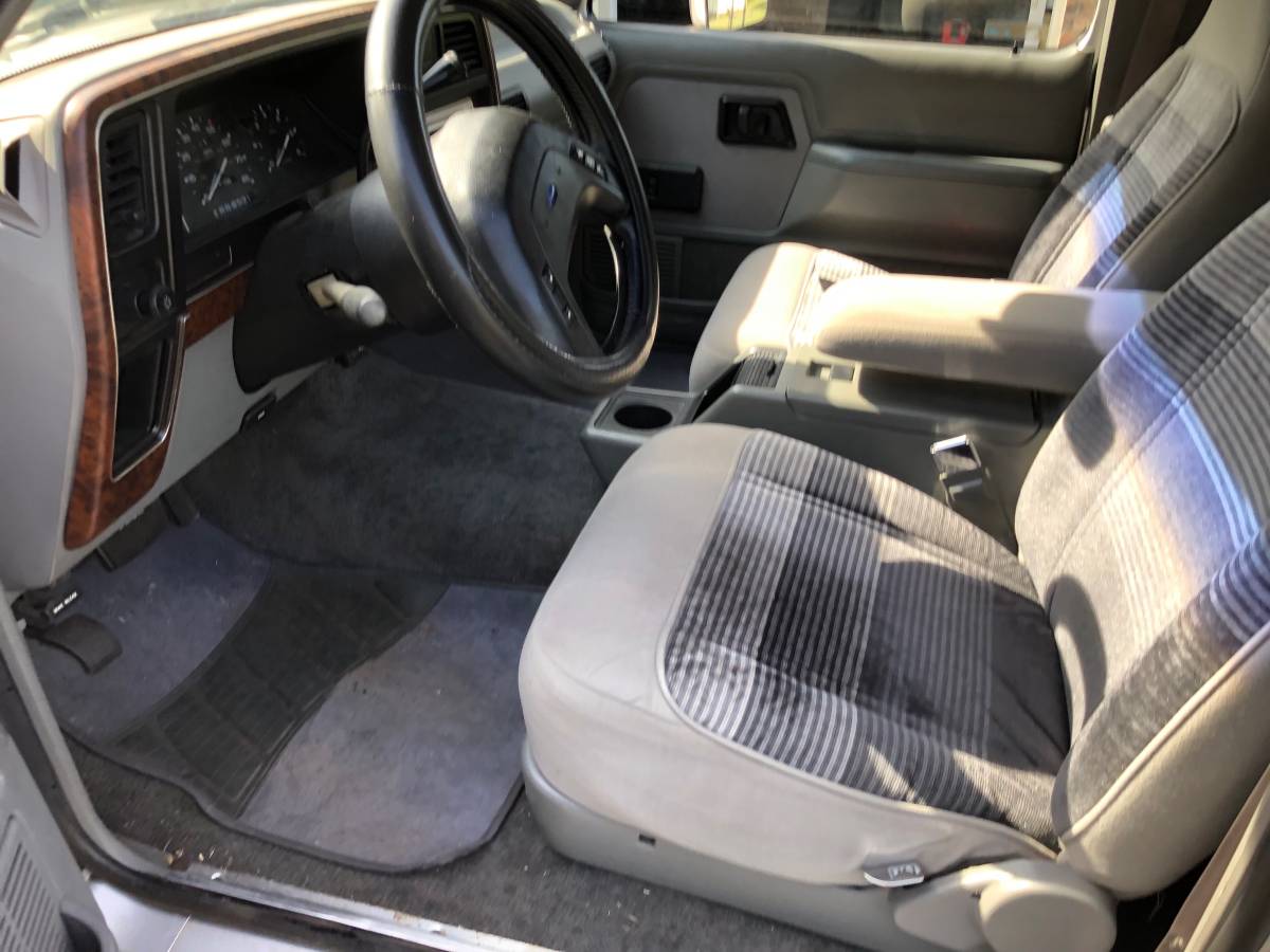 Ford-Bronco-ll-1989-silver-8