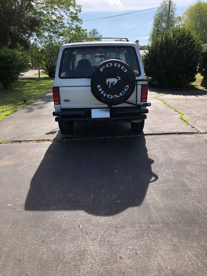 Ford-Bronco-ll-1989-silver