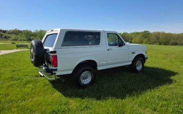 Ford-Bronco-xl-1993-white-2