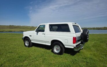 Ford-Bronco-xl-1993-white-4