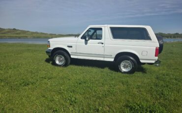 Ford-Bronco-xl-1993-white-5