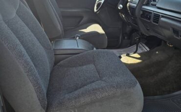 Ford-Bronco-xl-1993-white-6