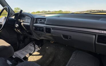 Ford-Bronco-xl-1993-white-9