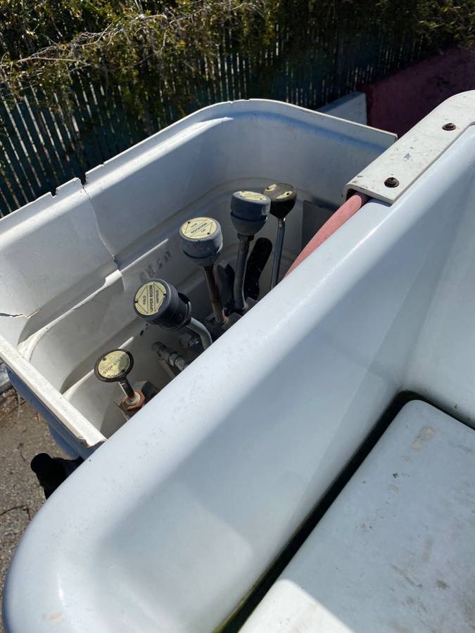 Ford-Bucket-truck-diesel-1993-white-3