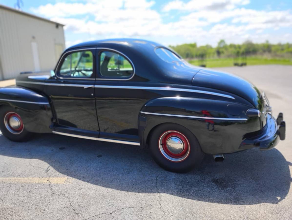 Ford-Business-coupe-1946-black-2