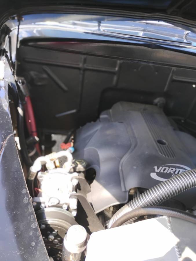 Ford-Business-coupe-1946-black-8