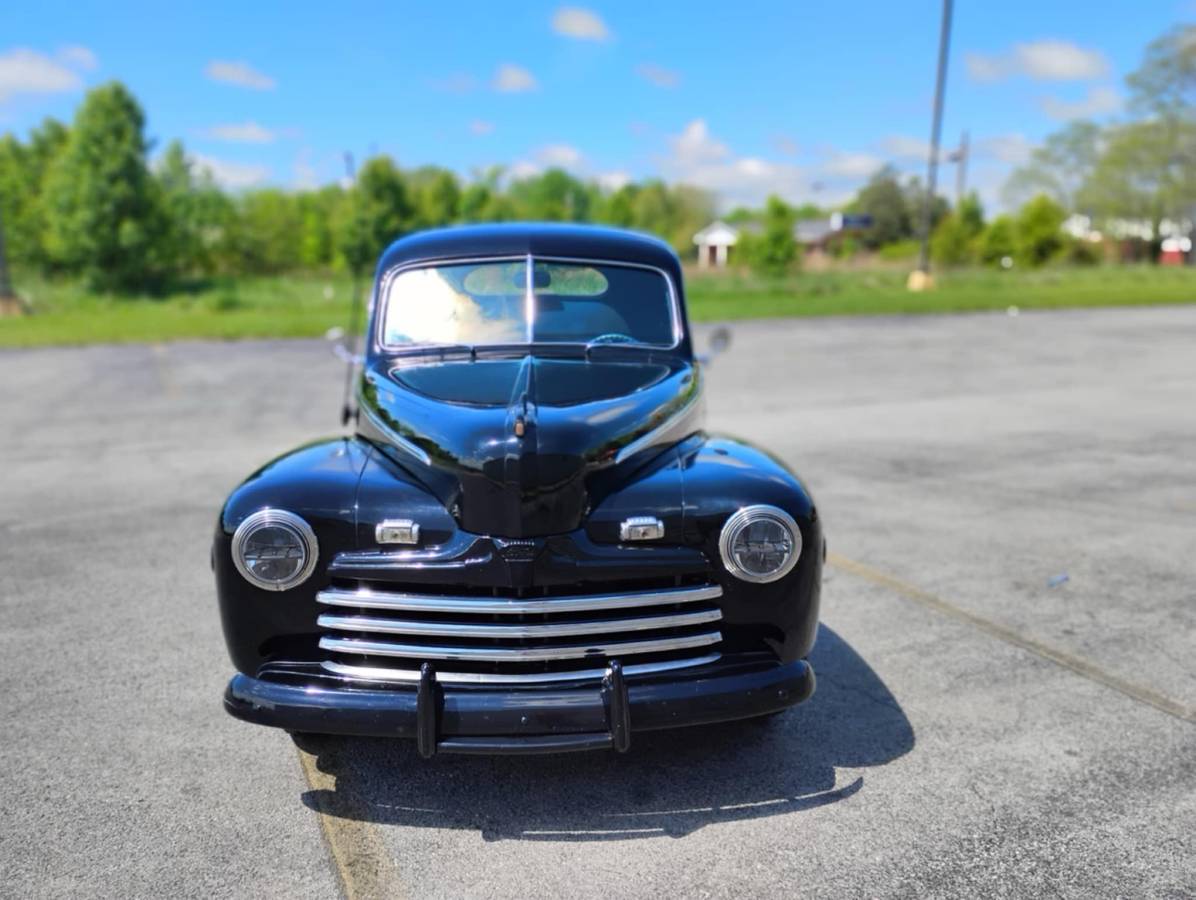 Ford-Business-coupe-1946-black