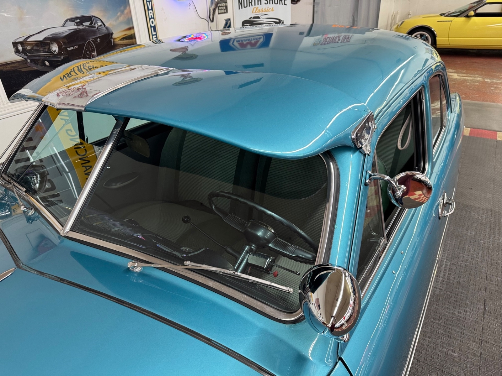 Ford-CUSTOM-1949-2-DOOR-10