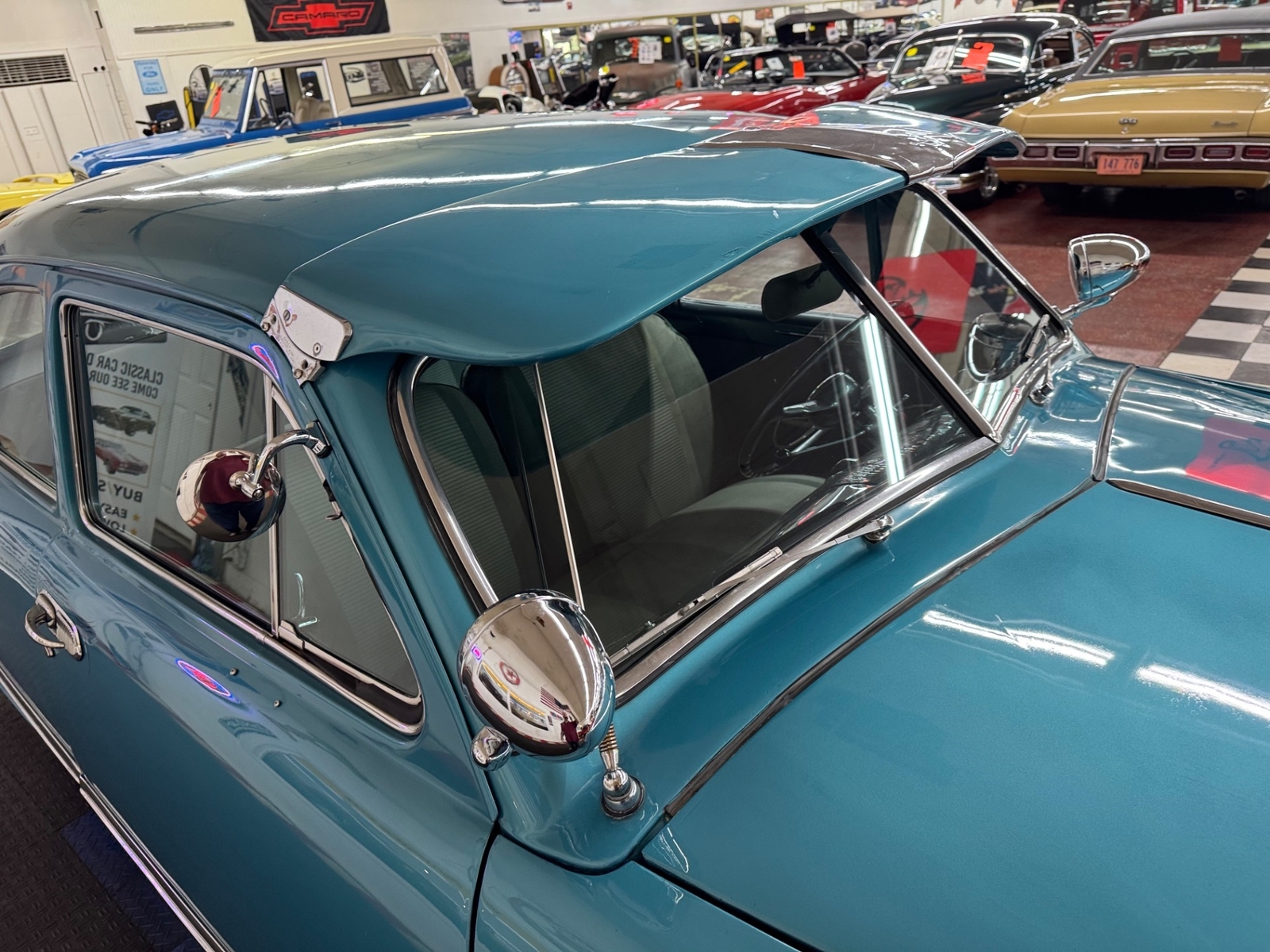 Ford-CUSTOM-1949-2-DOOR-11