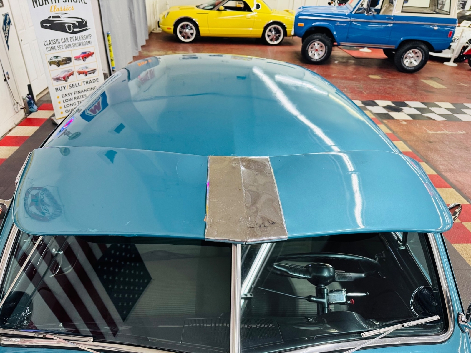 Ford-CUSTOM-1949-2-DOOR-19