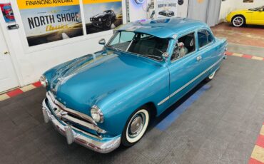 Ford-CUSTOM-1949-2-DOOR-20