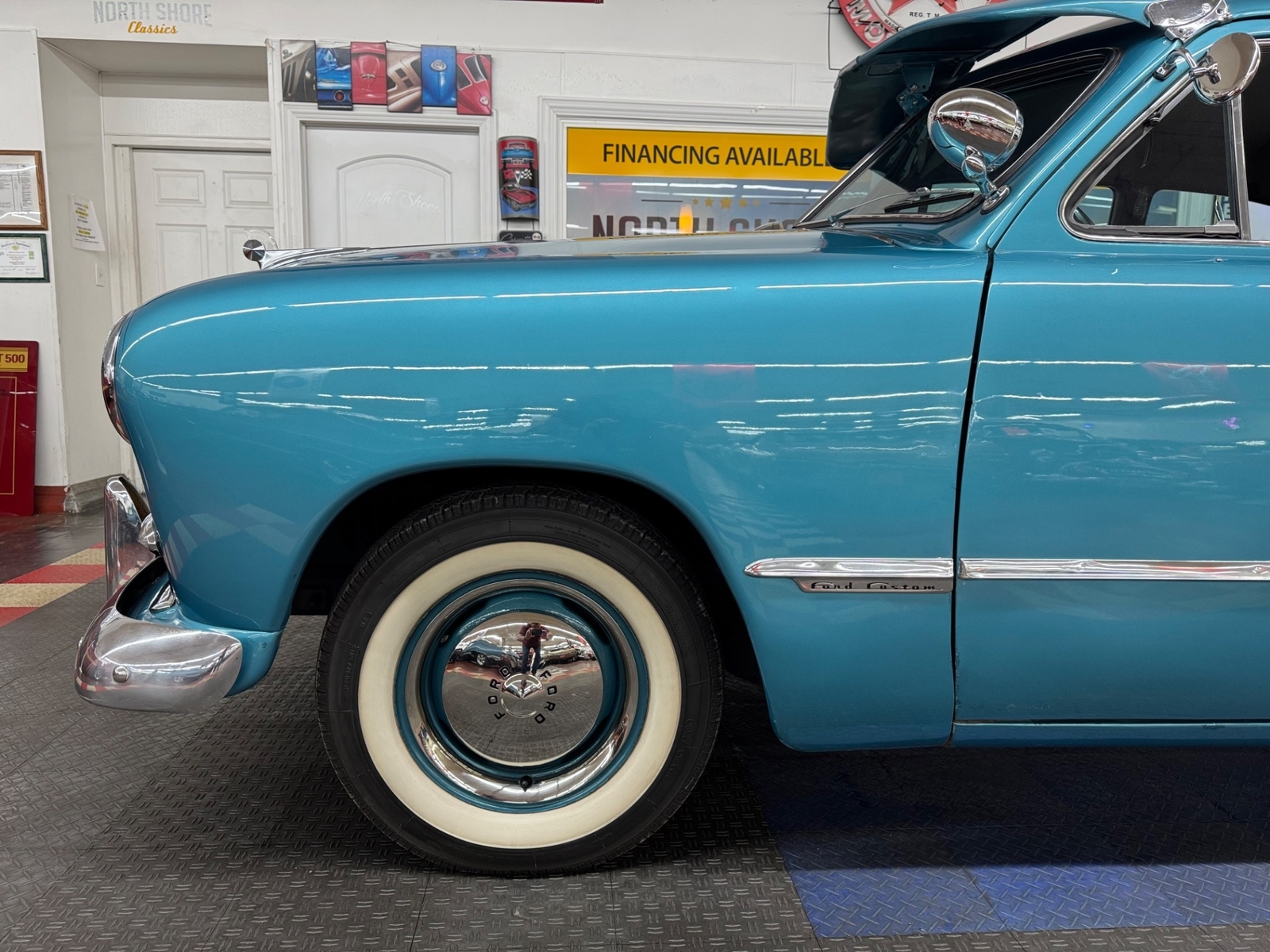 Ford-CUSTOM-1949-2-DOOR-22