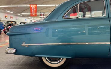 Ford-CUSTOM-1949-2-DOOR-26