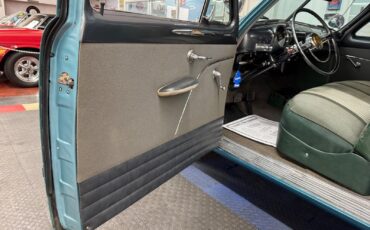 Ford-CUSTOM-1949-2-DOOR-37