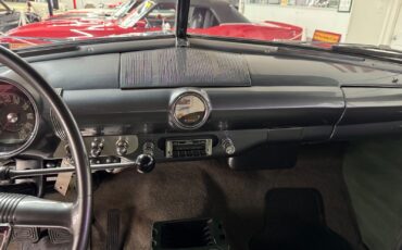 Ford-CUSTOM-1949-2-DOOR-38