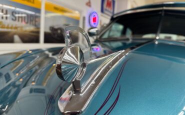 Ford-CUSTOM-1949-2-DOOR-9