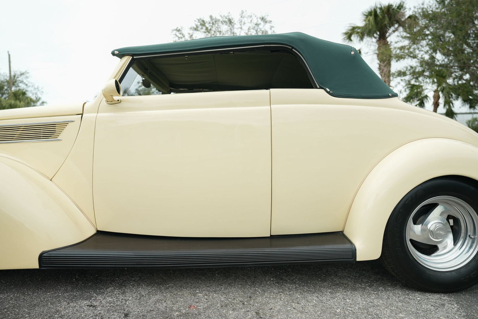 Ford-Cabriolet-1937-Convertible-15