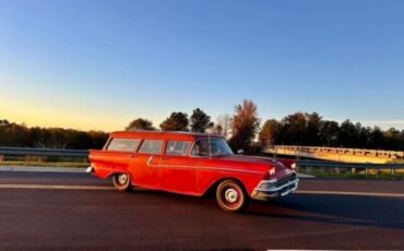 Ford-Club-Wagon-1958-3