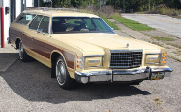 Ford-Country-Square-Wagon-1978-Wagon-1
