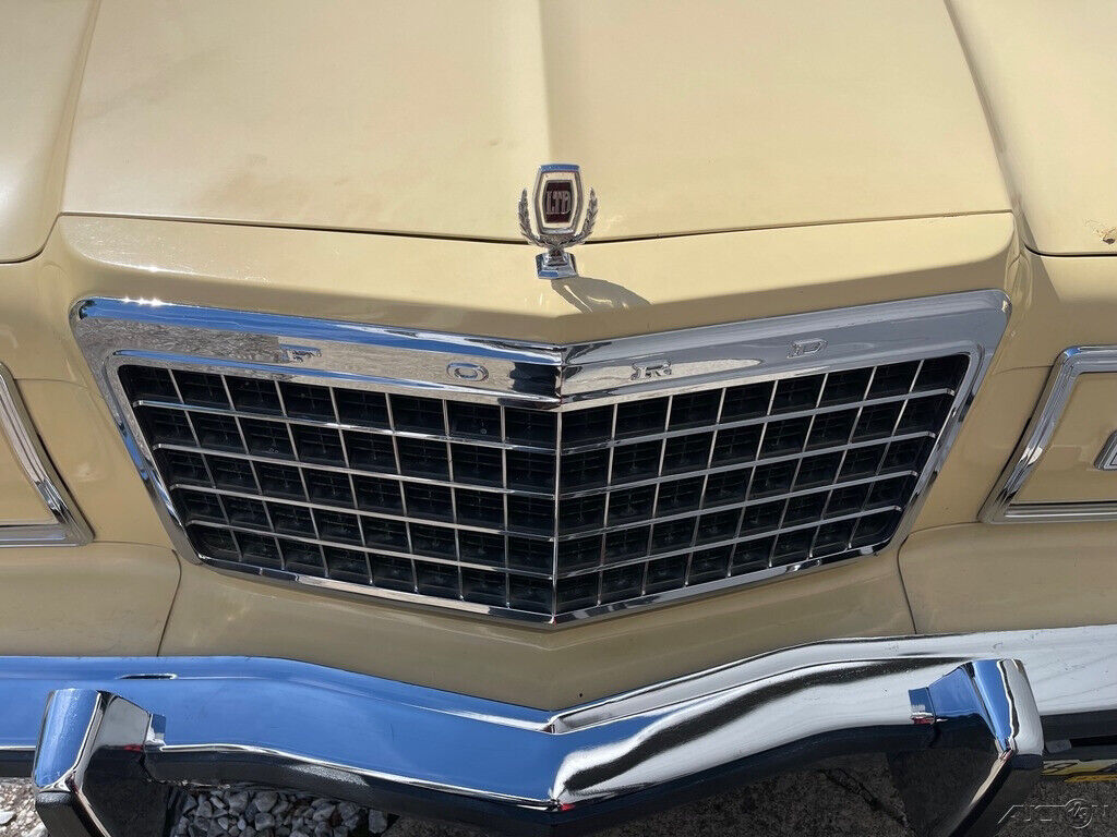 Ford-Country-Square-Wagon-1978-Wagon-11