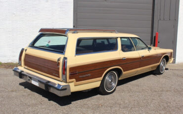 Ford-Country-Square-Wagon-1978-Wagon-2
