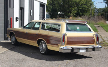 Ford-Country-Square-Wagon-1978-Wagon-3