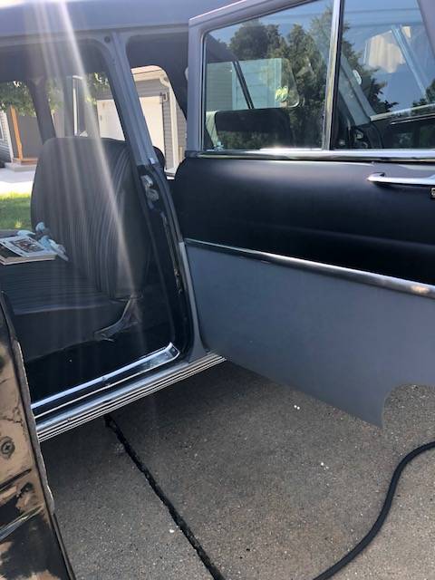 Ford-Country-sedan-wagon-1955-grey-10