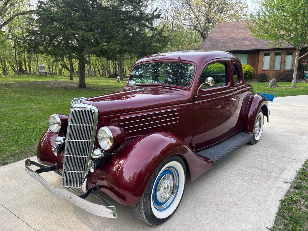 Ford-Coupe-1935-red-1