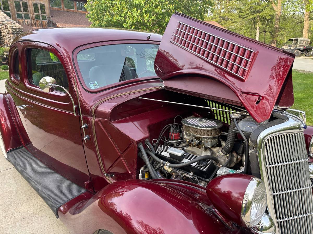Ford-Coupe-1935-red-10