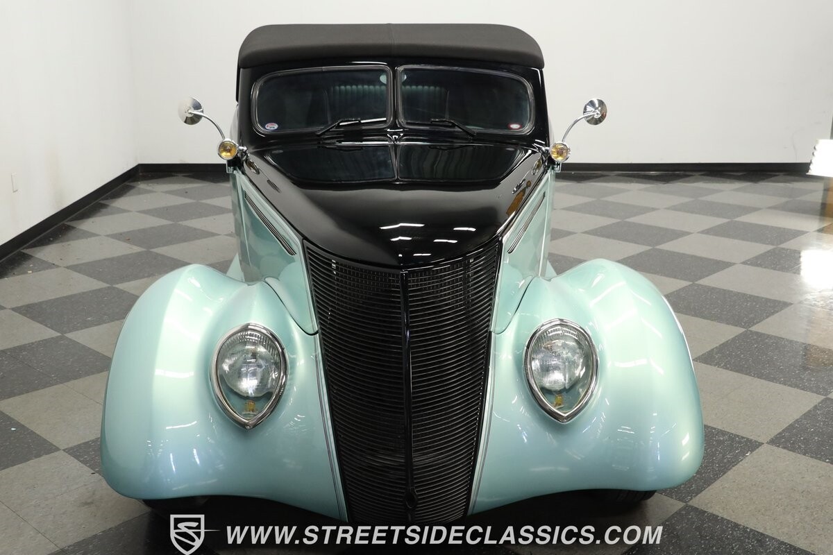 Ford-Coupe-1937-Hardtop-16