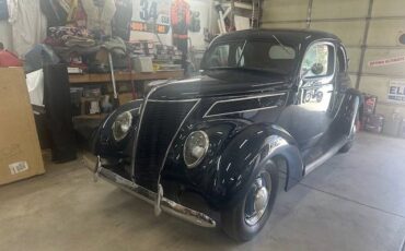 Ford-Coupe-1937-blue-2