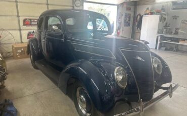 Ford-Coupe-1937-blue-3