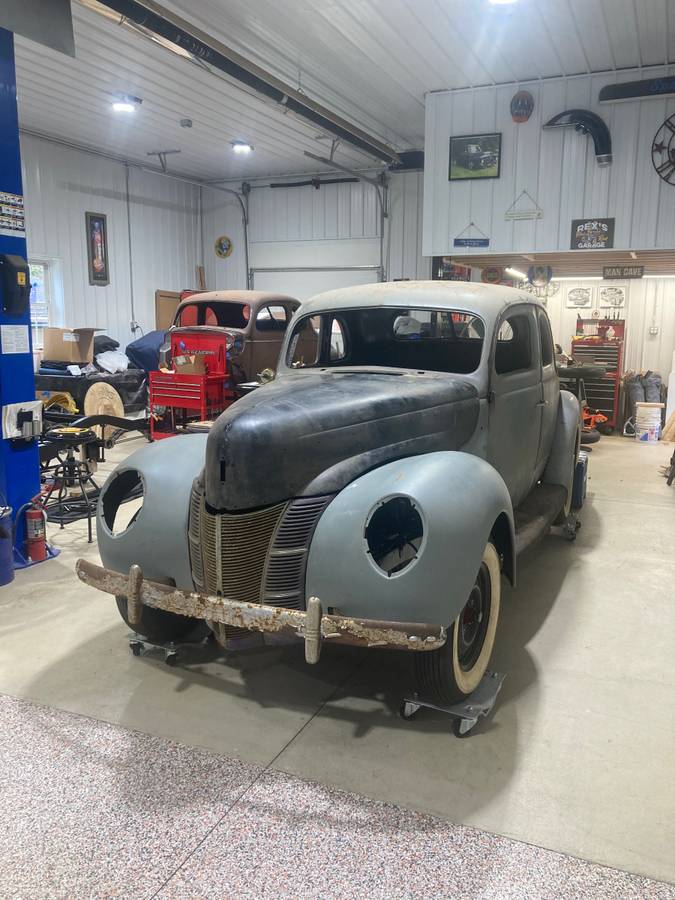 Ford Coupe  1940 grey
