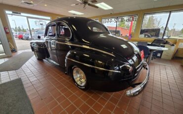 Ford-Coupe-1946-black-5