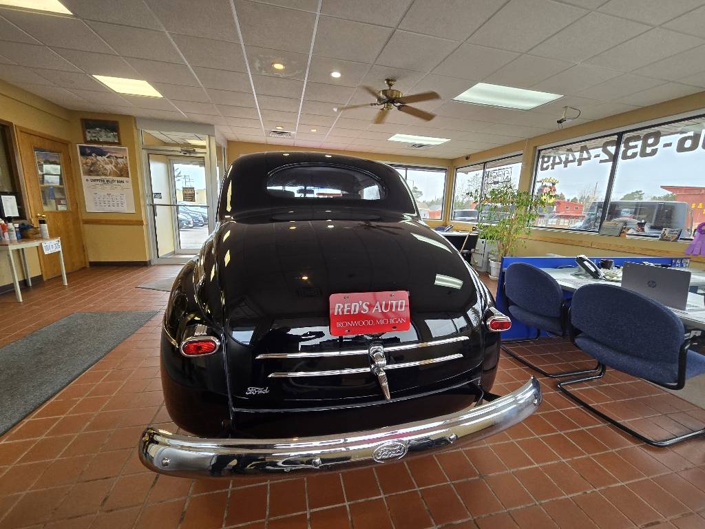 Ford-Coupe-1946-black-6