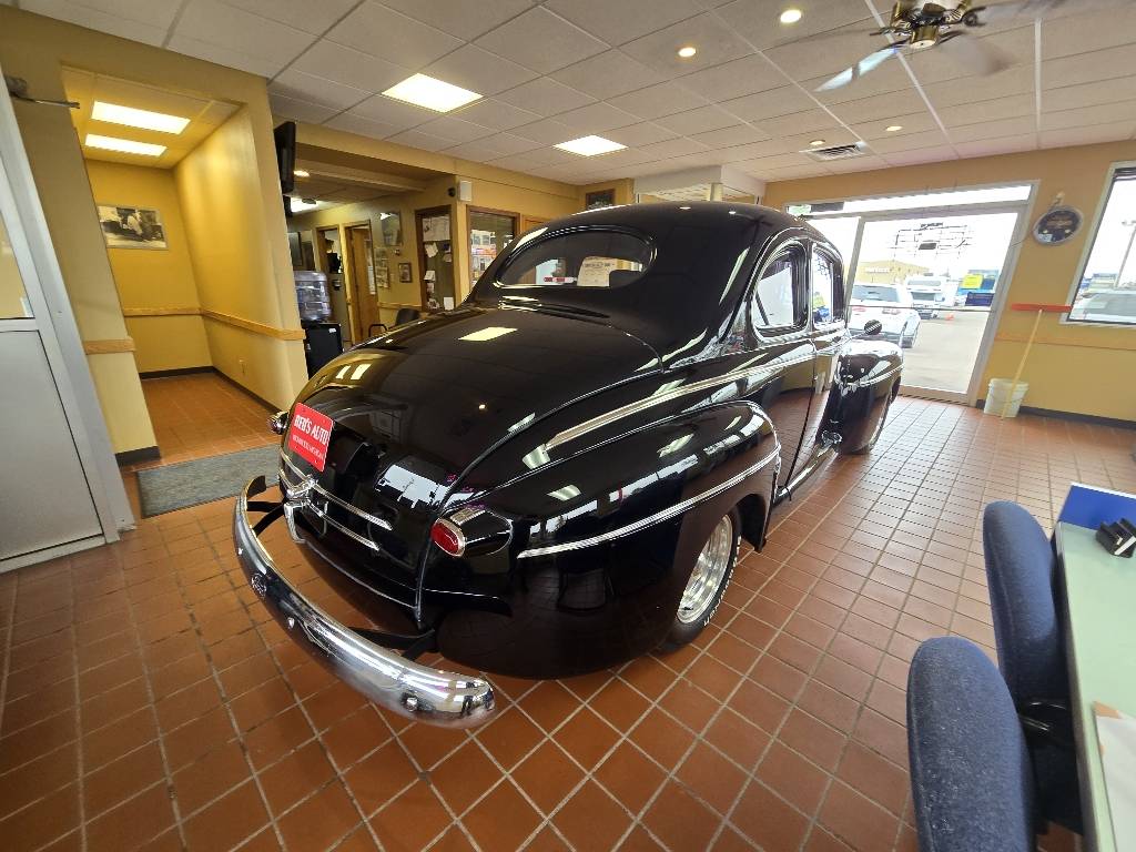 Ford-Coupe-1946-black-7