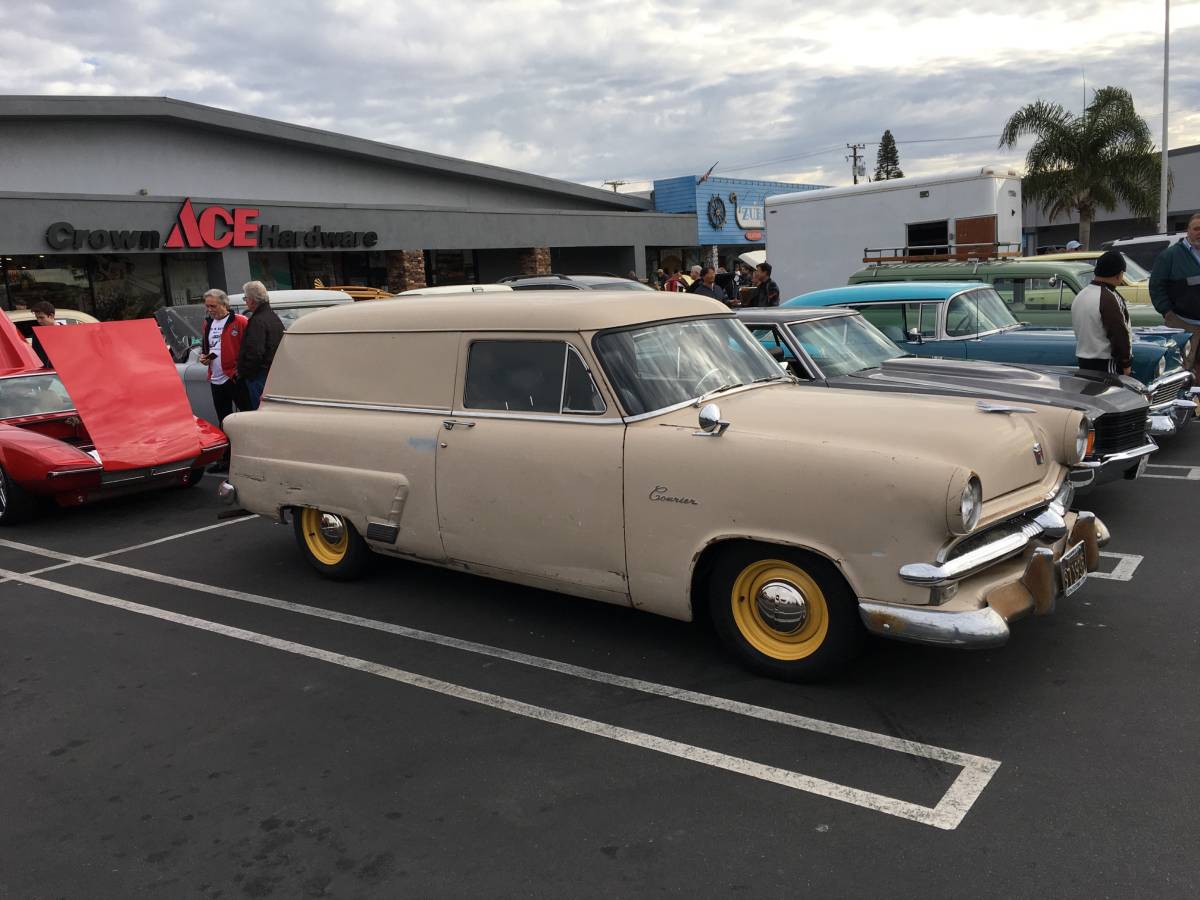 Ford-Courier-1953-3