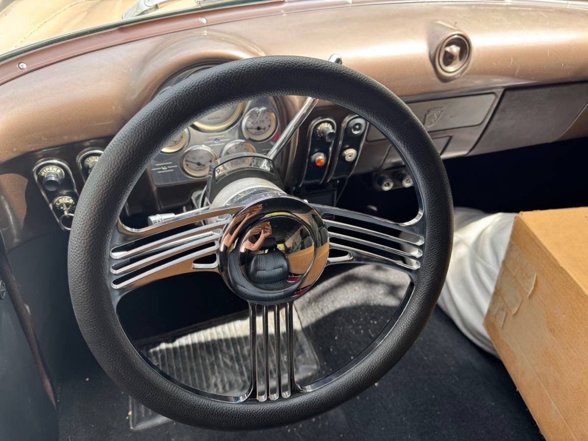 Ford-Courier-1953-4