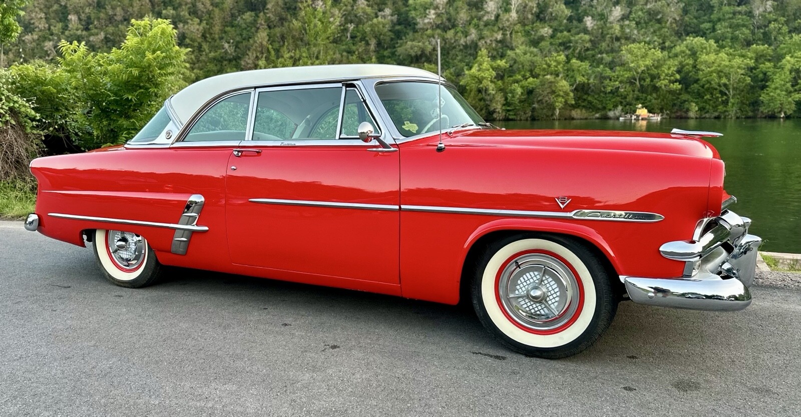 Ford-Crestline-1953-11