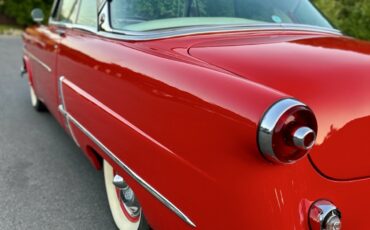 Ford-Crestline-1953-21