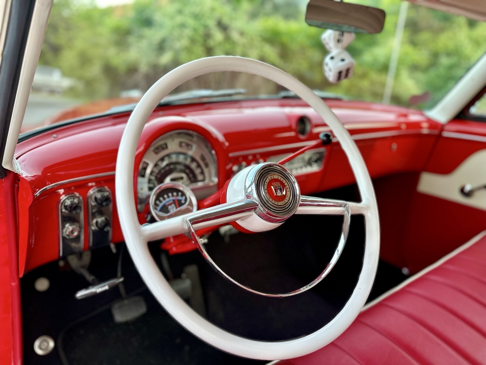 Ford-Crestline-1953-38