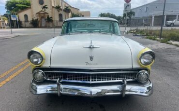 Ford-Crown-Victoria-1955-Coupe-10