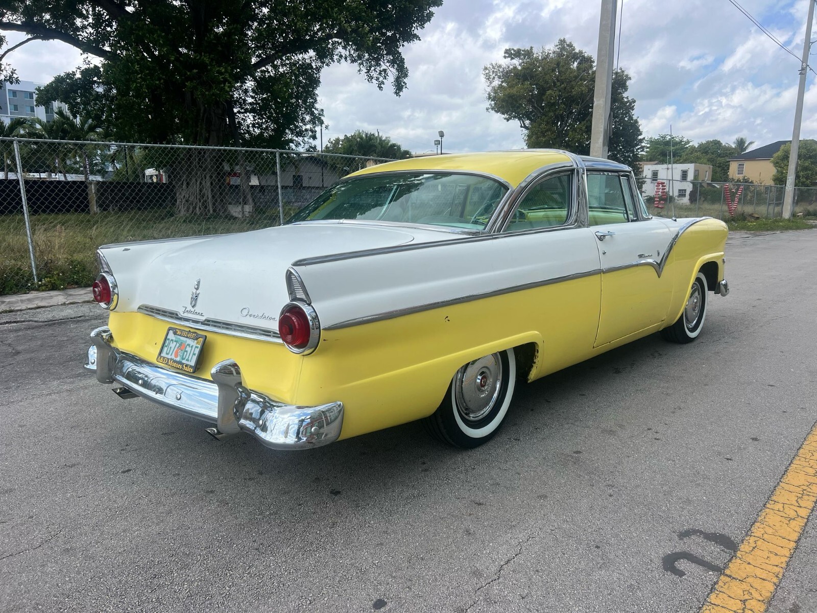 Ford-Crown-Victoria-1955-Coupe-4