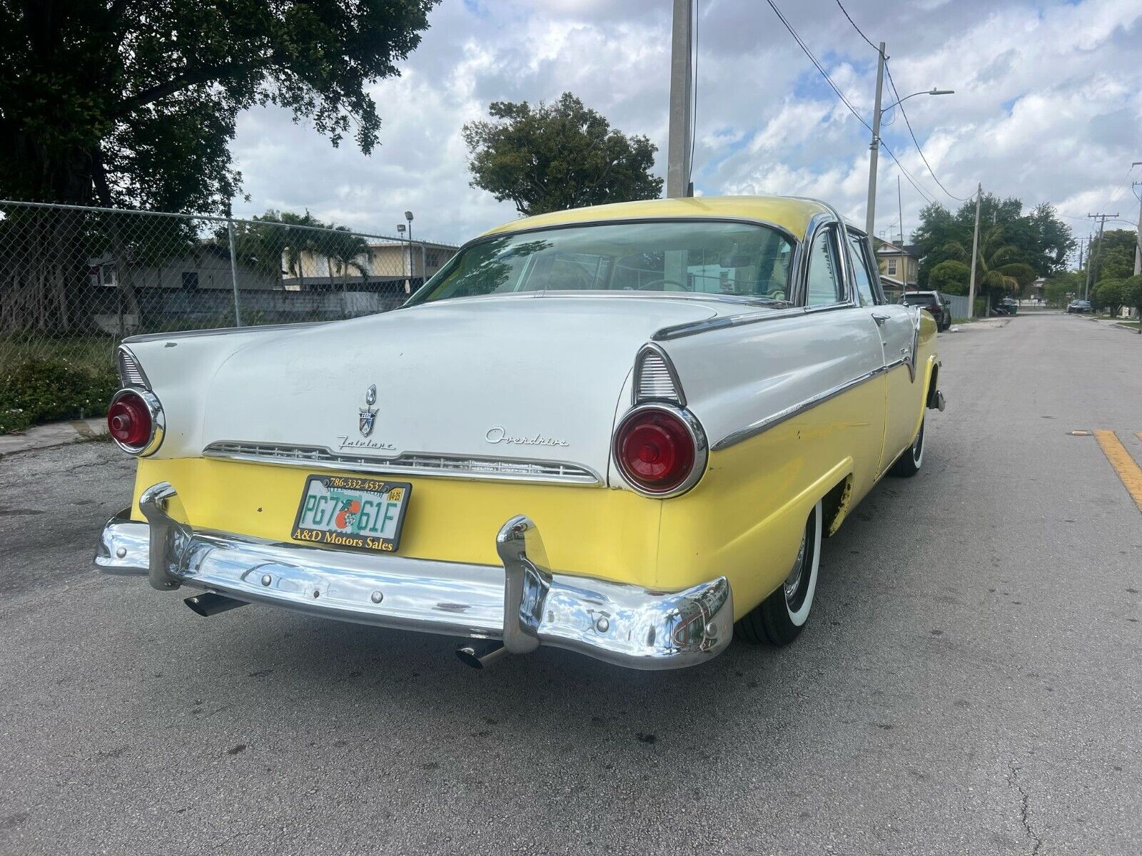 Ford-Crown-Victoria-1955-Coupe-6
