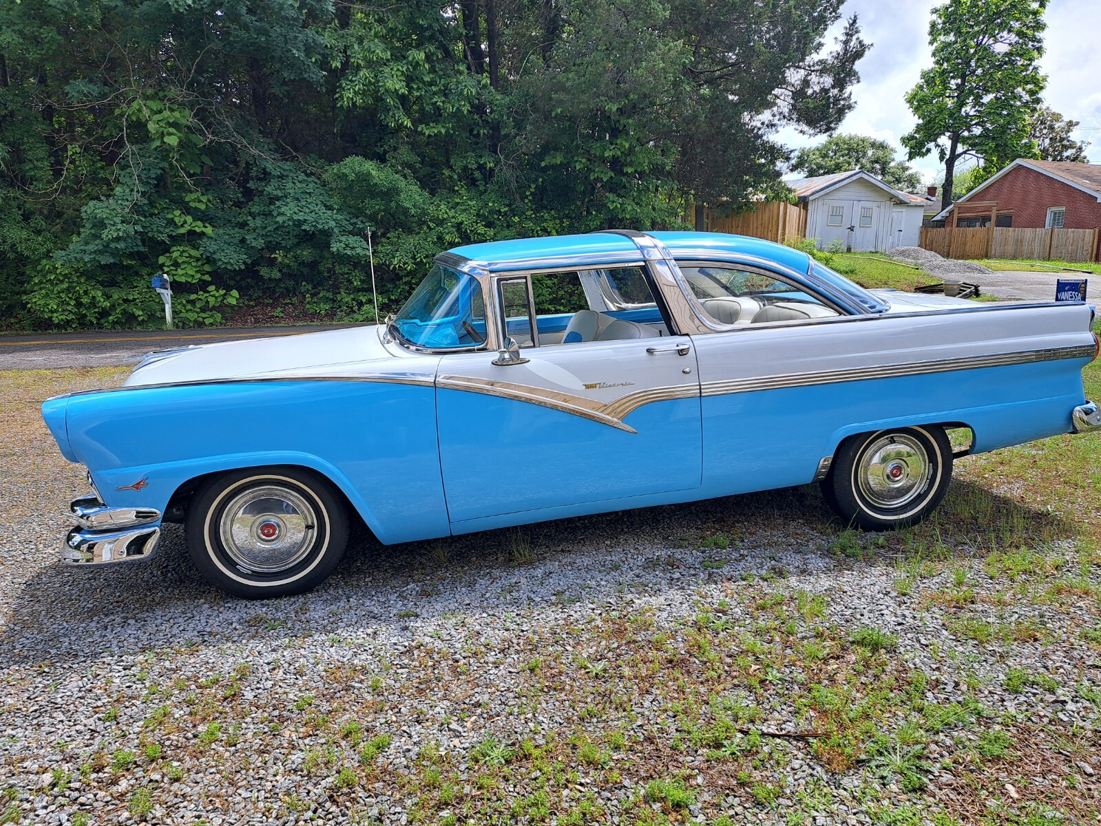 Ford-Crown-Victoria-1956-Coupe-3