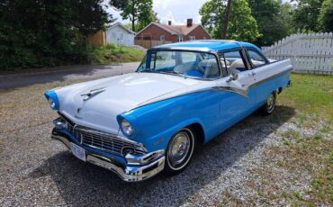 Ford-Crown-Victoria-1956-Coupe