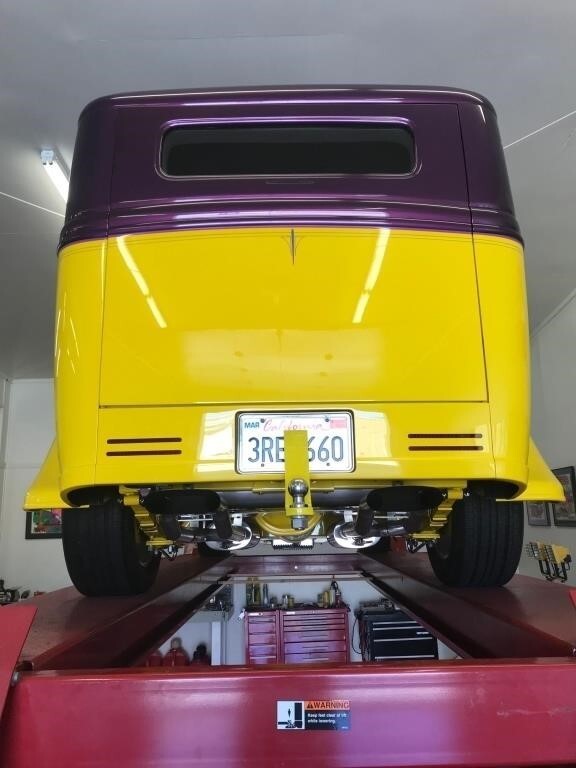 Ford-Custom-1935-Coupe-19