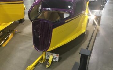 Ford-Custom-1935-Coupe-27