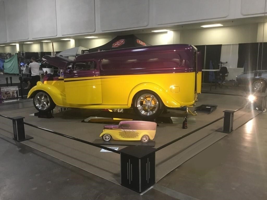Ford-Custom-1935-Coupe-5